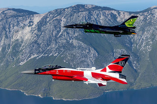 5 - Belgian and Danish AF F-16 Solo Display IM1 4405 E-191