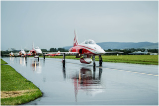 IM2 5492 Patrouille Suisse