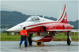 IM2 5699 J-3087 Patrouille Suisse