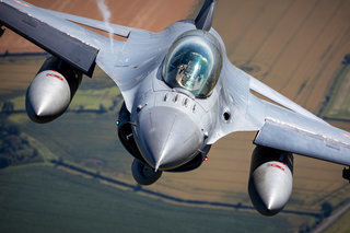 Belgian Air Force General Dynamics F-16BM Fighting Falcon FB-17 IM2 2377