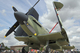 Supermarine Seafire F17, G-KASX, Kennet Aviation